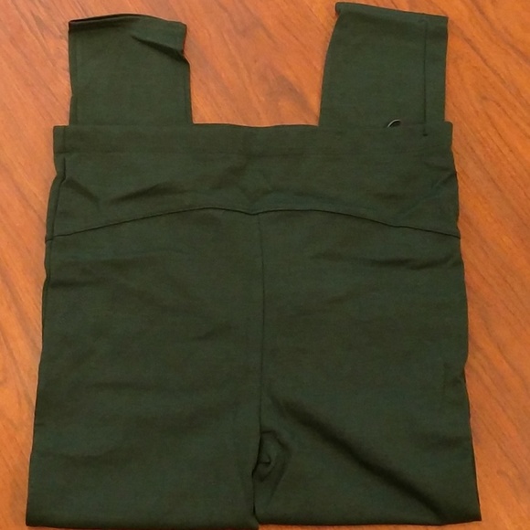 Simplicity Green Adjustable Maternity Leggings - Picture 2 of 5